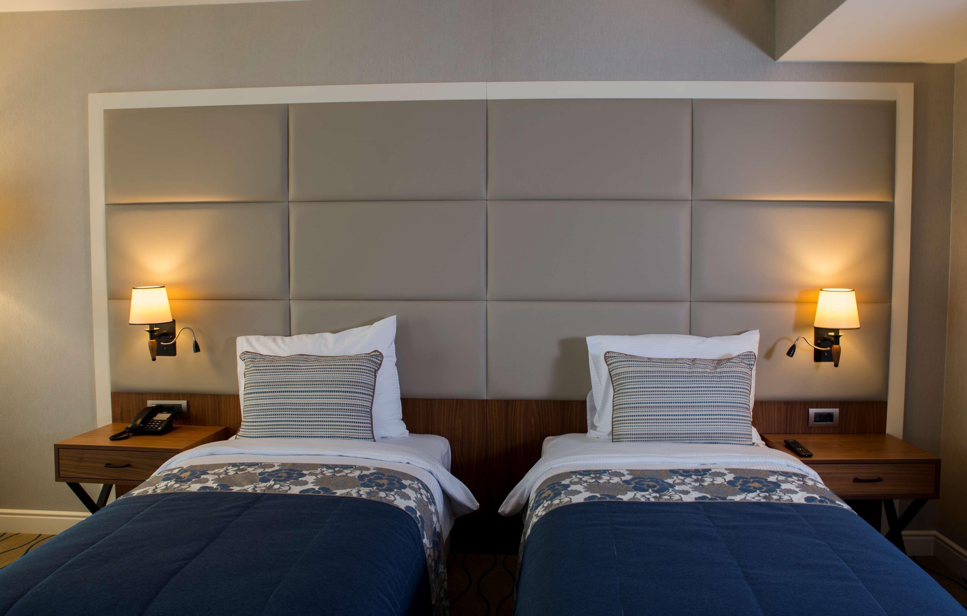 Ramada By Wyndham Sakarya Hendek Hotel Buitenkant foto