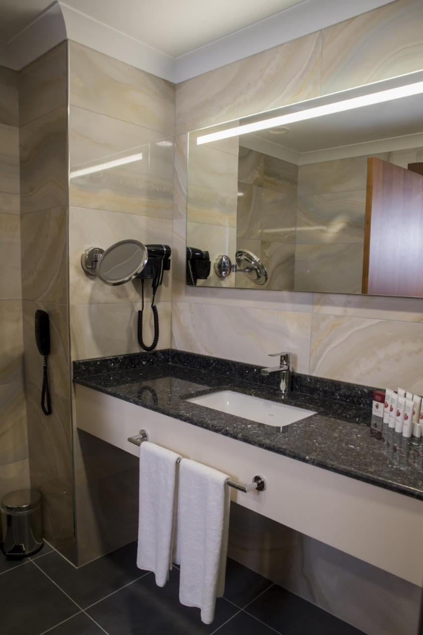 Ramada By Wyndham Sakarya Hendek Hotel Buitenkant foto
